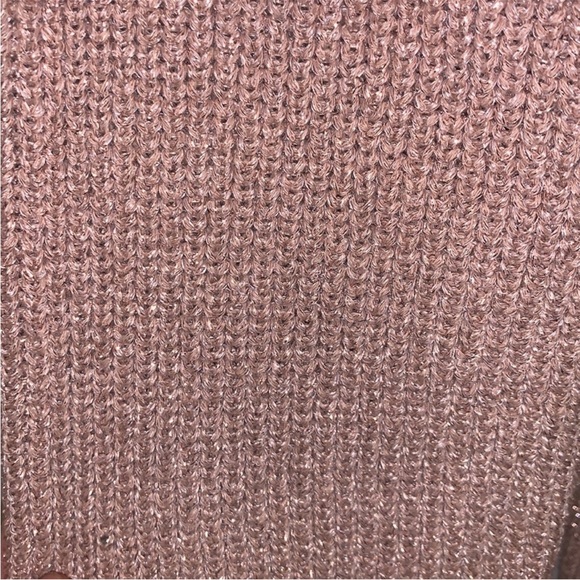 NWOT ASTR Square neckline & cropped silhouette Rose with Metallic Sweater Sz XL - Picture 7 of 7